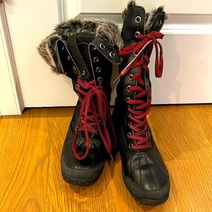 Pajar Winter Boots- black with gray fur.